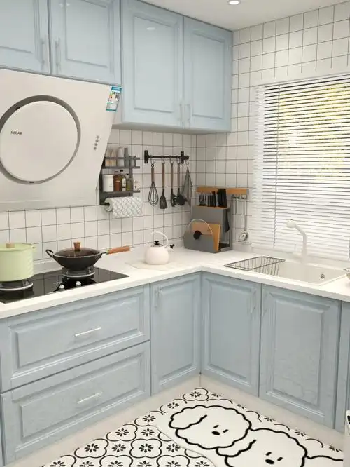 厨房是天空的颜色淡蓝色的橱柜好上镜