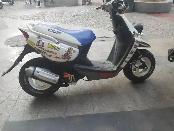 雅马哈bms100两冲鸭子出一辆