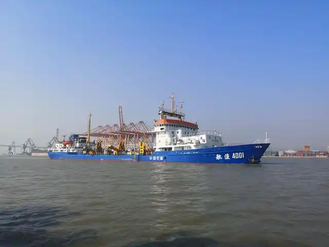 继2019-2021年度厦门港航道疏浚,码头港池水域统一维护工程圆满竣工后