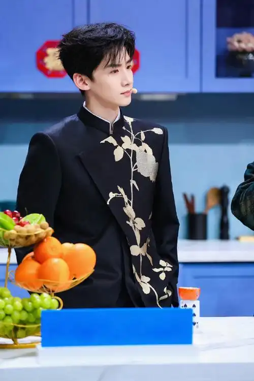 白敬亭春晚##白敬亭汪新