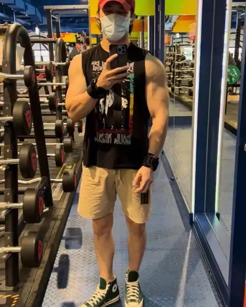 健身房_练谁香_时间