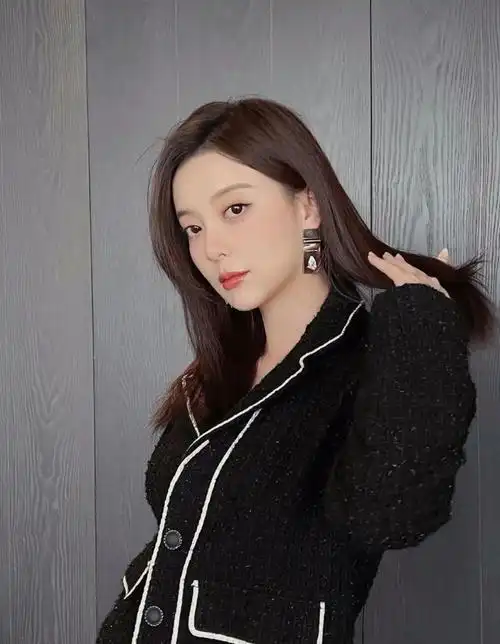 歌手汪小敏神仙颜值如此精致的面容只有上佛祖才能点化出来