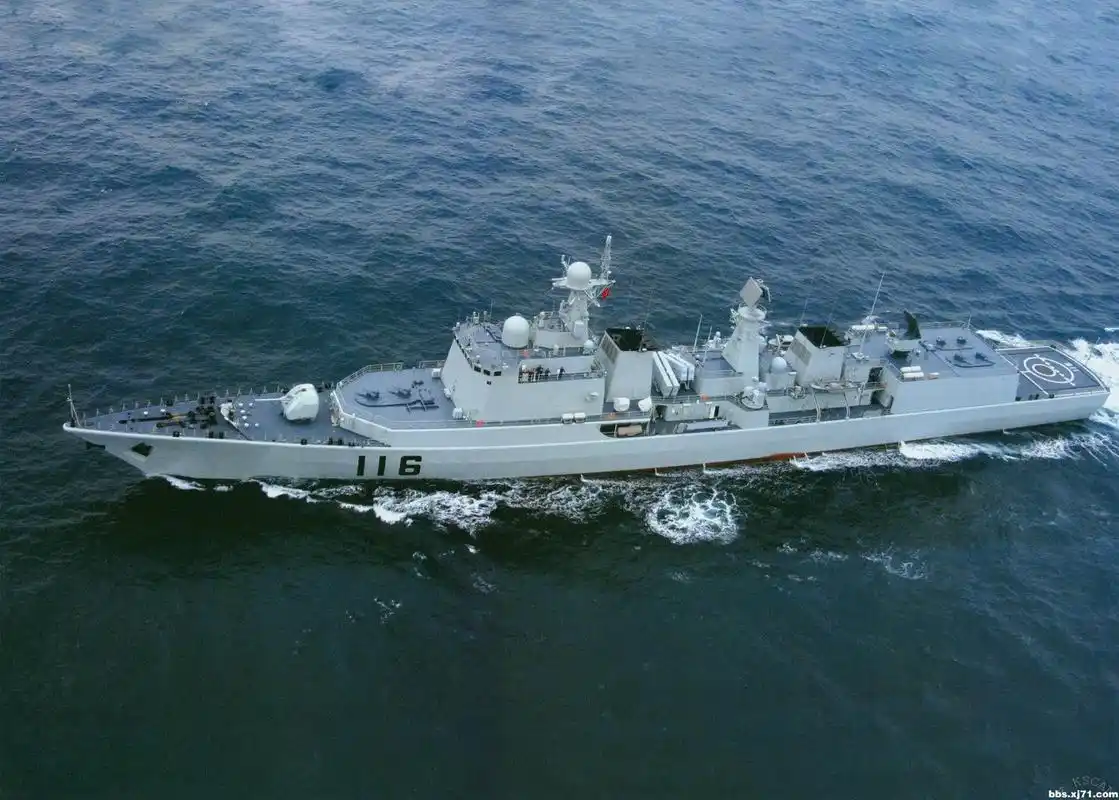 码头都塞满了,中国海军舰艇扎堆军港,三大舰队成为了新晋土豪