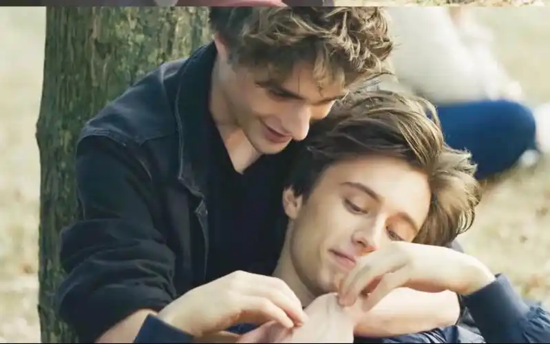 【法版skam初识】羞耻法国版第三季剪辑第一弹,来看看e神和小天使的