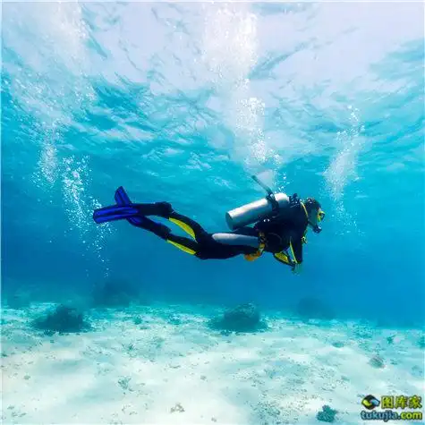 海边旅游海边度假度假胜地海滩旅游夏季旅游海滩风光潜水游泳海边度假