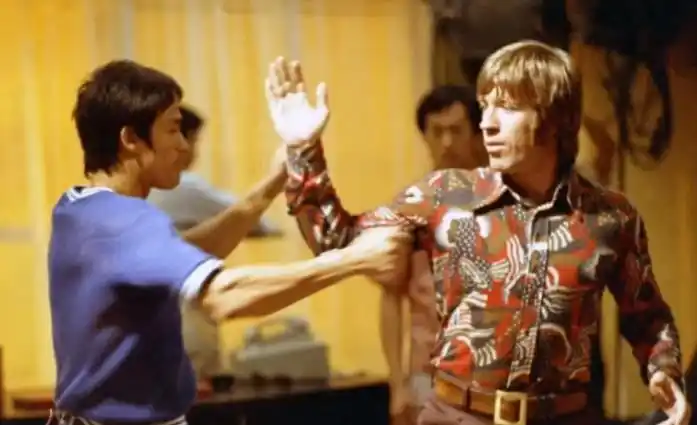 李小龙古罗马斗兽场原定对战的大反派不是罗礼士猛龙过江的幕后故事