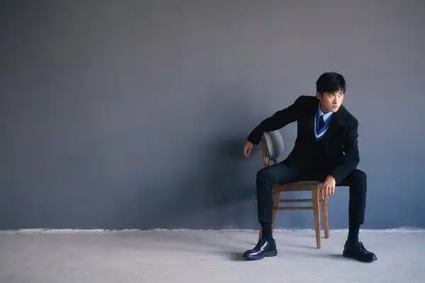 抖音蓝线合拍图片素材-抖音蓝线合拍背景图片