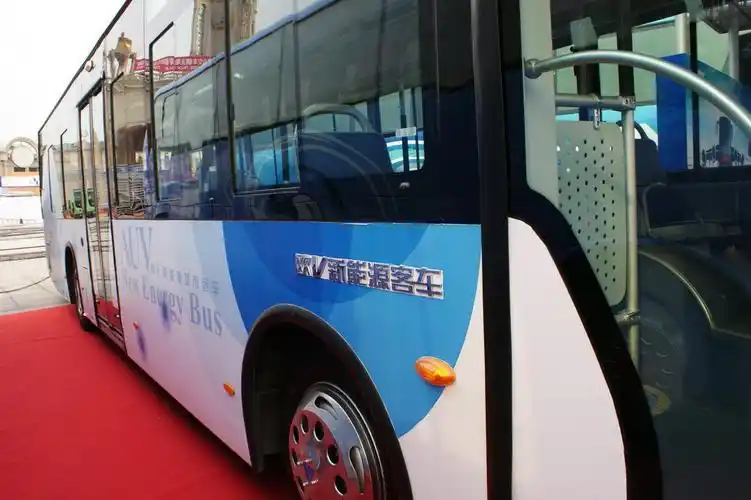 福田欧v客车展台