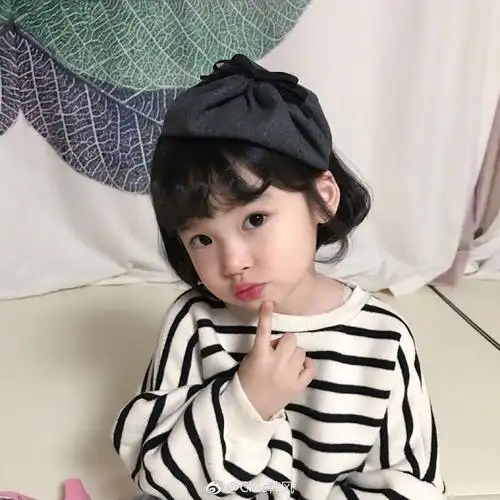 被四岁小女孩佳熙的颜值折服了,你们仙女都是这样从小美到大的吗