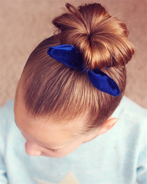 学舞蹈适合的盘发 小女孩花样盘发_儿童发型 - 美发站