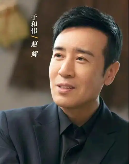 都是和于和伟演"暧昧",隆妮风情万种,高叶温婉贤惠,差距明显