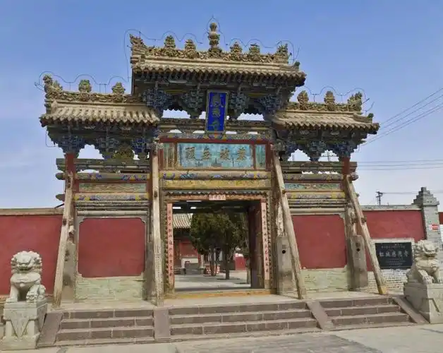 金城瑰宝六丝路古镇名刹红城感恩寺