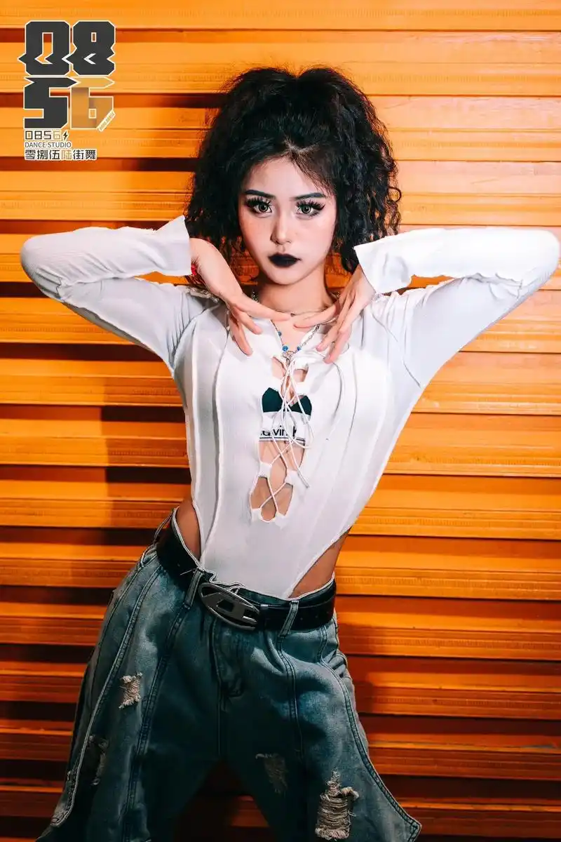 美式复古|辣妹拍照姿势|独立摄影师.零捌伍陆 hiphop  - 抖音