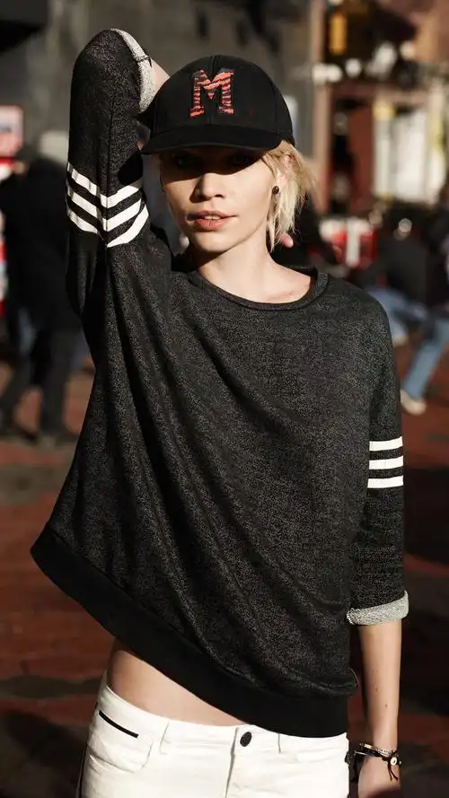 精选欧美个性美女时尚街拍图片手机壁纸