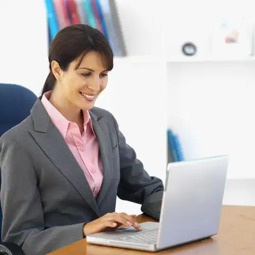 办公商务美女图片