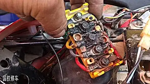 电动车线路多重故障的一个修理案例;这真的好揪心的修理技巧