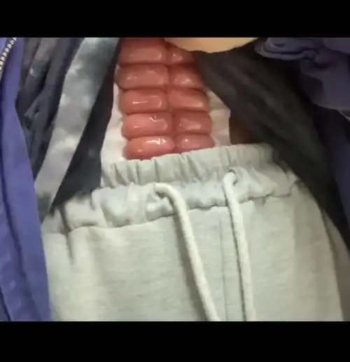 啊啊啊抖音刷到一张腹肌图,从没见过如此标准的腹肌