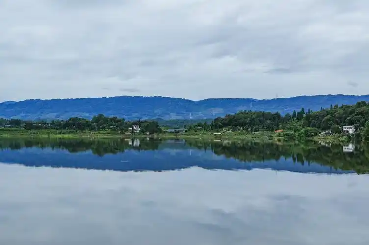 绿水青山,茶香幽远——雅安名山旅游推荐