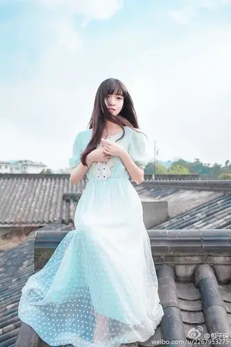 组图:北大校花唯美写真 美若天仙似画中人