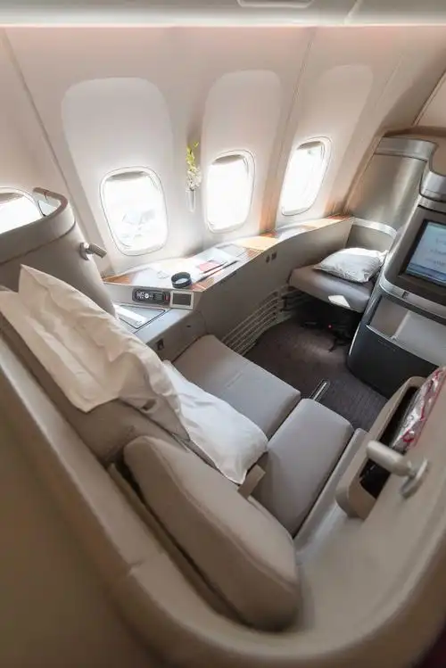 纽约-香港,国泰航空 cx841 77w 头等舱体验 - 美国信用卡指南