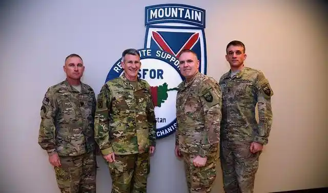 19式通用作战服也就是大家说的星空迷彩具体牛在哪里