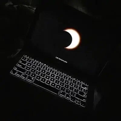 高级感黑白背景图 |于那时起,就幻_唯美图片_我要个性网