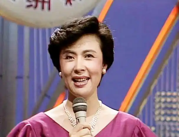 央视主持人刘璐:嫁中国台湾丈夫,退休9年,现在生活状况怎样?