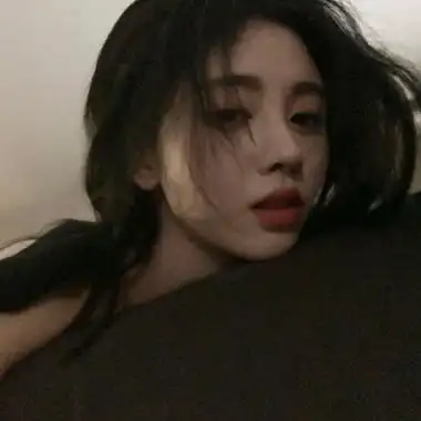 御姐头像高冷气质暗色调不常见 御姐头像高冷气质头像真人2023-01-29