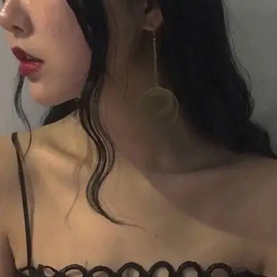 女生头像.部位女头.半身.性感.长腿.胸器.翘臀.手控