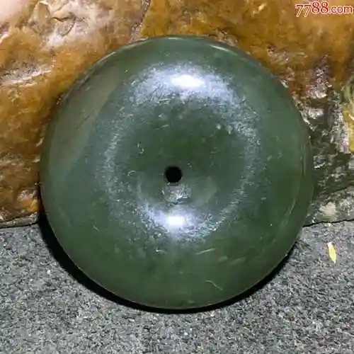 5品￥5099天然新疆和田青玉龙牌一块,9品￥10099天然新疆和田青玉