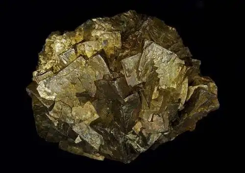 愚人金是地球上最常见的硫化物矿物,正式的名称为黄铁矿!