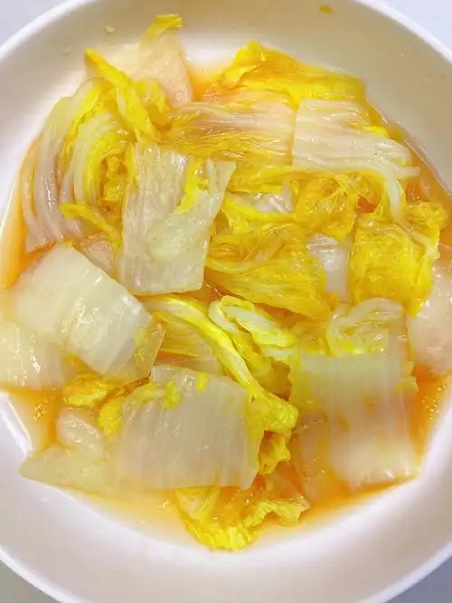 口感清甜的焖煮娃娃菜保留娃娃菜原有味道