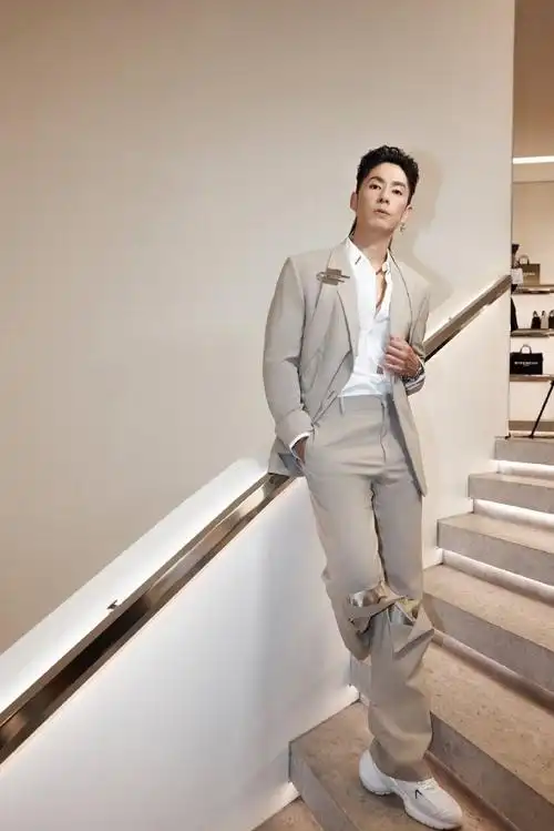 吴建豪状态##吴建豪营业了