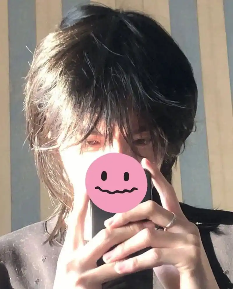 93一定要剪一次让人心动的狼尾鲻鱼头,这款发型比较偏高层次,特别