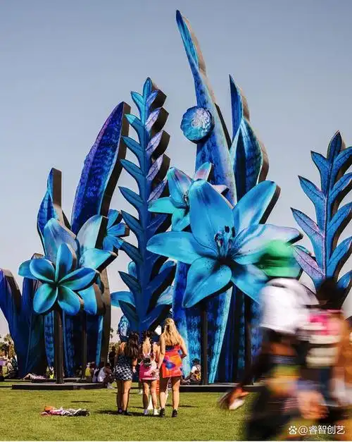 上演的年度coachella valley music and arts festival(科切拉音乐节)