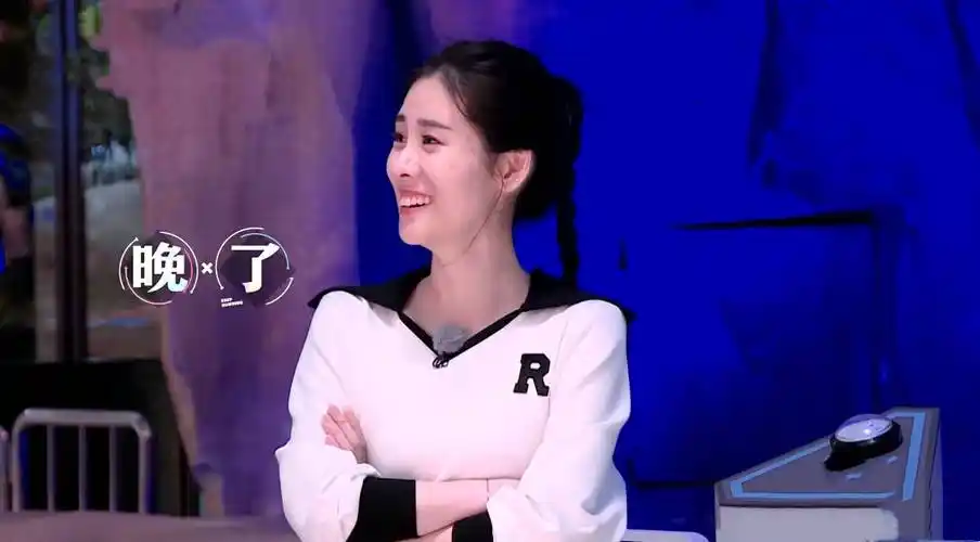 原创张碧晨可太难了去趟综艺却被送上热搜本人还得亲自道歉