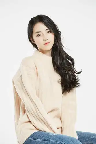 章乐韵 larina zhang的图片