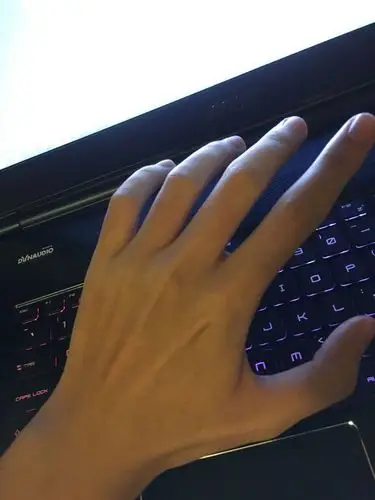 男生手好看整个人都很迷人啊有没有?