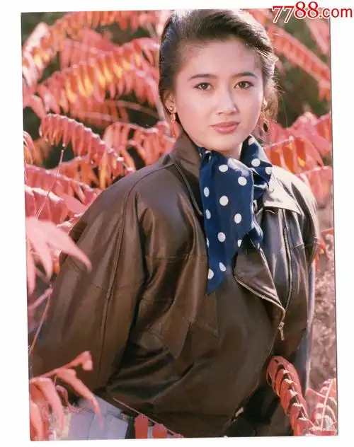 原照美女-青年演员--吴曼