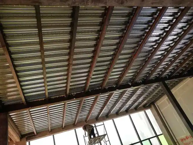 阳光100钢混楼板