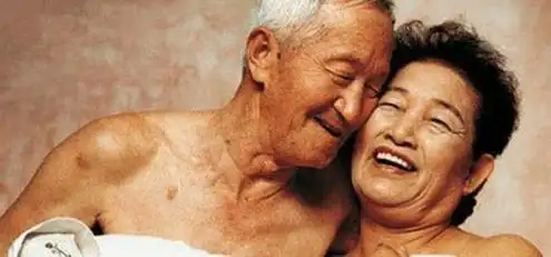 84岁老头嫖71岁老太儿子听闻练练赞许父亲雄风不减