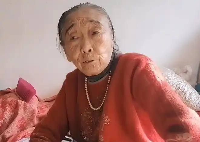 26年前27岁男子与父母断绝关系,娶59岁老太太为妻