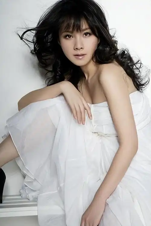 何琳个人资料(演员何琳:公公病逝五年后,她让婆婆老有所依,晚年幸福