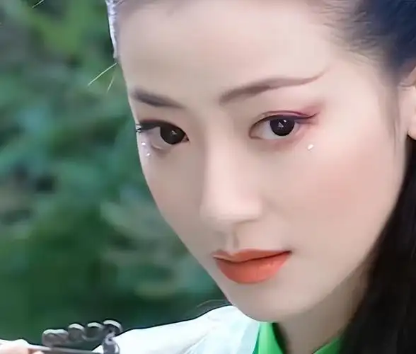 【03古装女神】陈紫函在经典之作《白蛇传》中,将小青一角诠释得生动