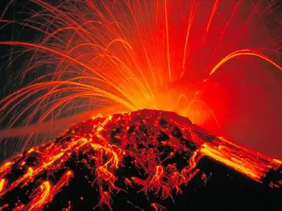 弄得我们伤痕累累,火山也是个相对于来说比较危险了,有活火山和死火山