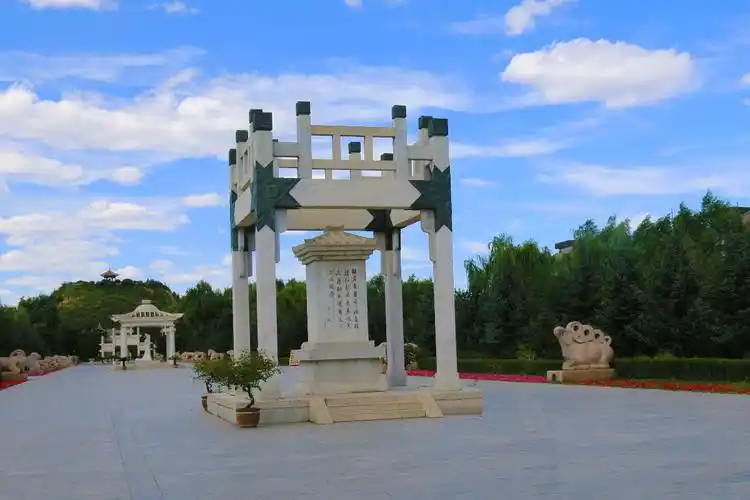 其它 昭君墓——一座民族融合的历史丰碑 写美篇        王昭君出塞