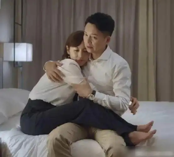 刘奕君诠释了中年男人清清爽爽的魅力