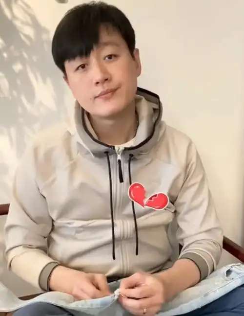 佟大为:在外辛苦捞金,在家又当爹又当妈给女儿缝补裤子反遭嫌弃