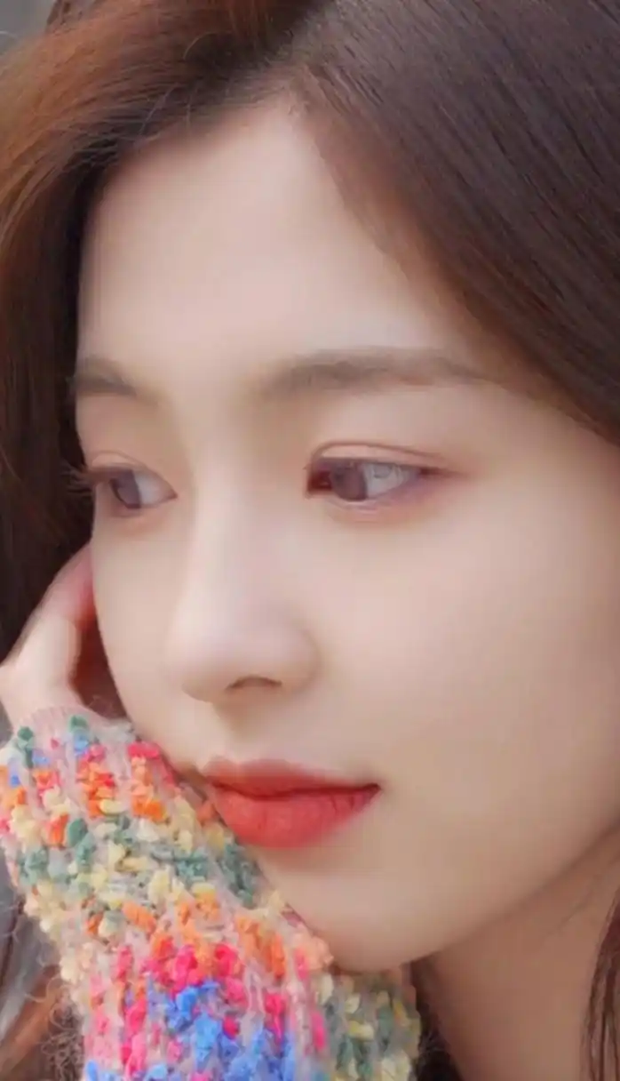 这或许就是部分男生心中的白月光吧  #清纯美女# #绝色美女