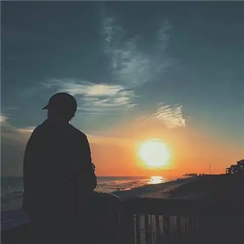 特别酷的男生背影合集男生必备的头像图片